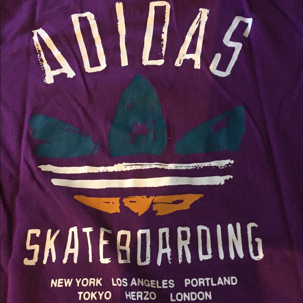 Adidas tee